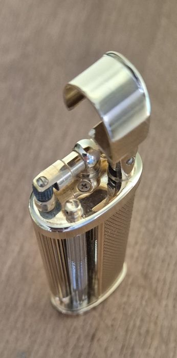 Зажигалка Colibri