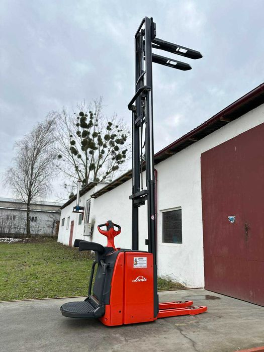 Навантажувач штабелер 1322* Linde L14АР 1,4т 470см