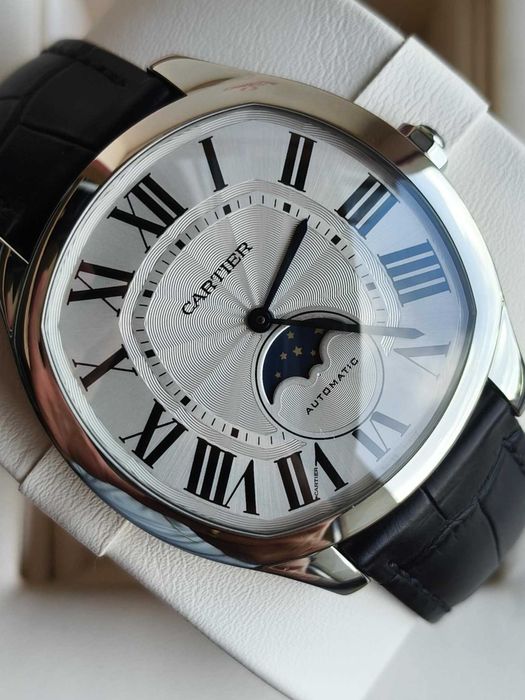 Cartier Drive de Cartier Moonphase 2022r. / Gwar. do 2030r.