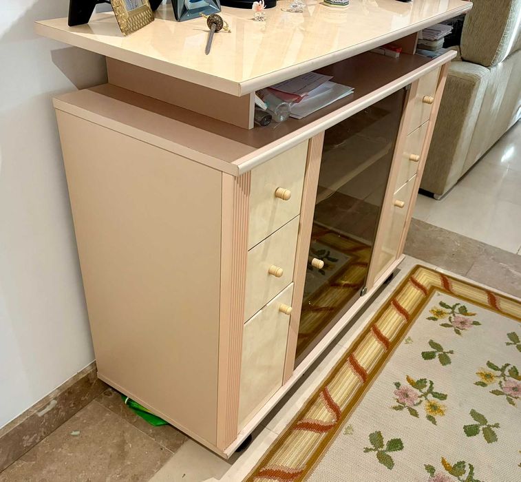 Conjunto Sala: Mesa + 6x Cadeiras + Cristaleira + Aparador