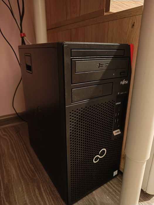 Fujitsu Esprimo P757 Tower i5-7500 4x3.4GHz