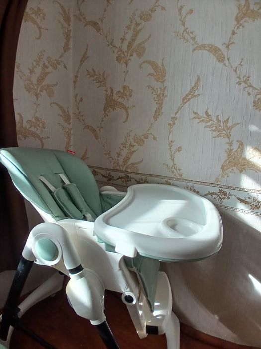 Стілець для годування Carrello. Крісло для прикорму