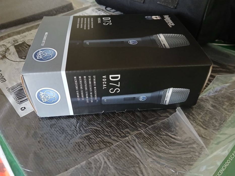 Microfone AKG  D-7S