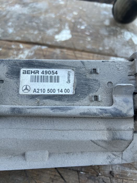 Радиатор интеркуллера Mercedes 210, 2.7 CDi, 2002 г.в.