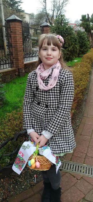 Пальто чіко святкове