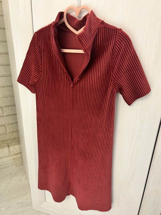 Платье для девочки на рост 128/134