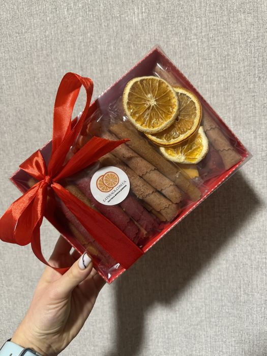 Новорічні бокси пастили, новорічні подарунки, подарунок дитині