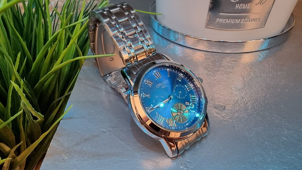 Продам часи oruss