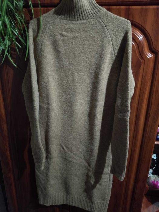 Сукня в'язана жіноча