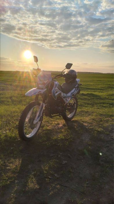 Мотоцикл Спарк200D1