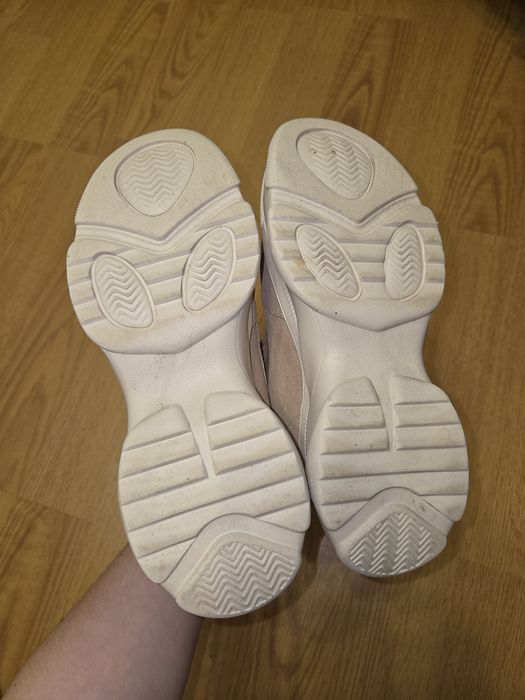 Зимове жіноче взуття, 36 розмір