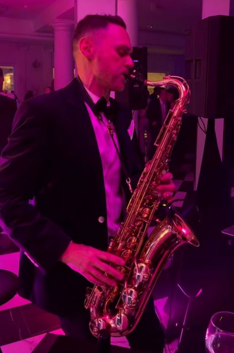 Śpiewający DJ + saksofon (eventy, śluby i wesela)