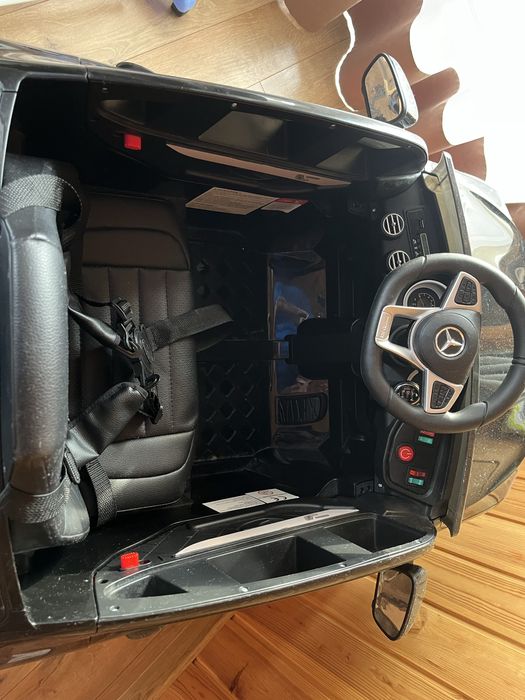 Дитячий автомобіль Mercedes-Benz GLC 63S AMG 4Matic