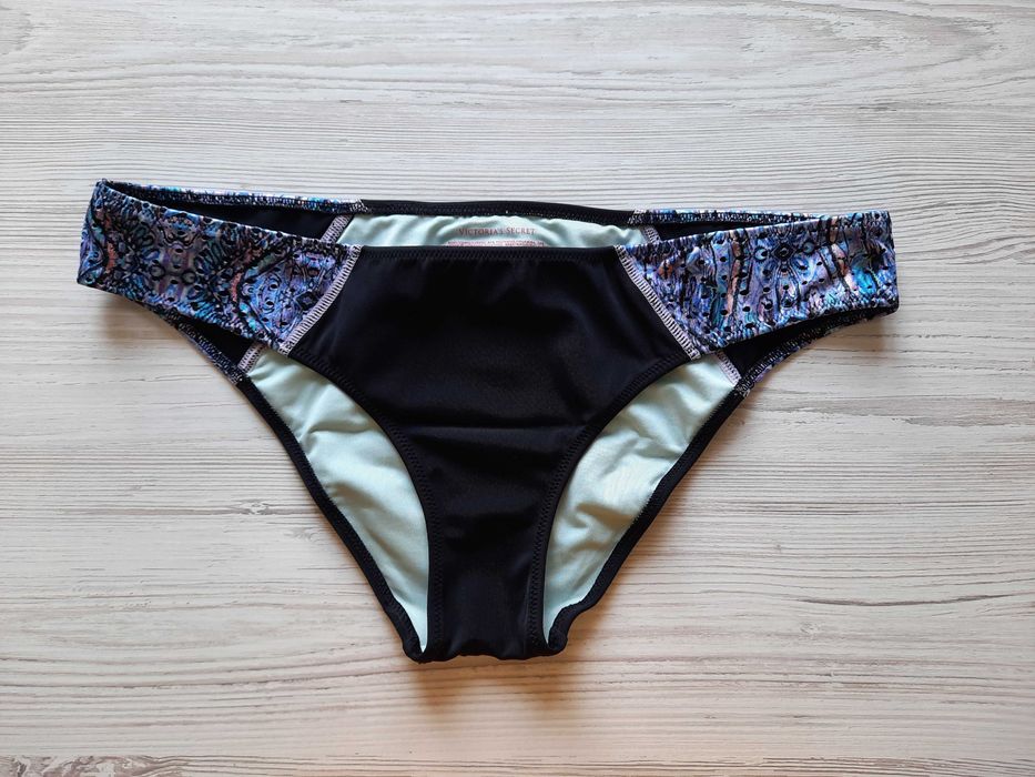 Черный купальник бандо пуш-ап с топом Victoria's secret оригинал S XS верх от купальника отдельно мягкая чашка треугольники 75А 70В на маленькую грудь