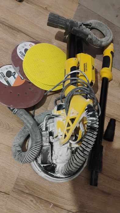 Szlifierka żyrafa Stanley 750w led