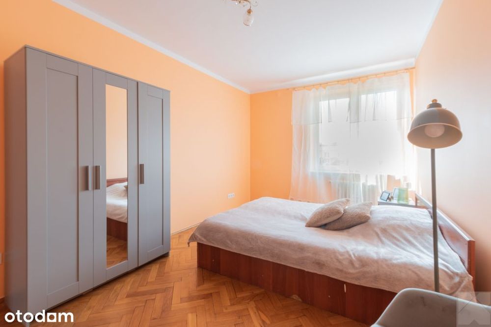 2 pokoje 50, 95 m², ostatnie piętro, winda, cegła