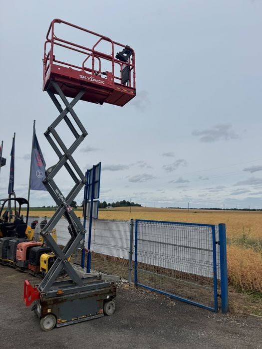 Podnośnik samojezdny nożycowy SKYJACK,  MANTALL XE60MINI/ED PLUS, 2021 rok