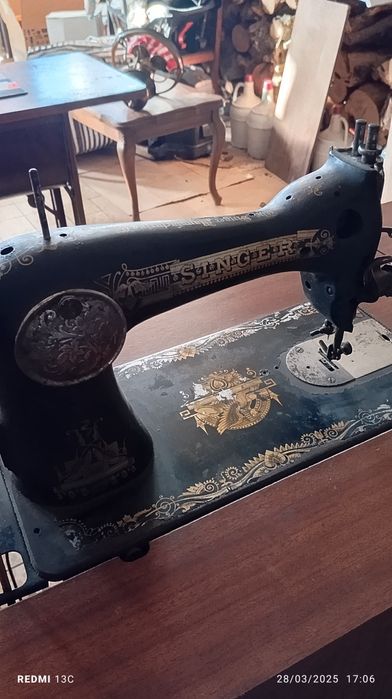 Maquina de costura Singer