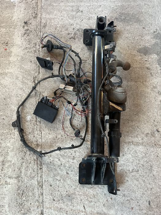 Hak holowniczy BMW G07 X7 elektryczny kompletny