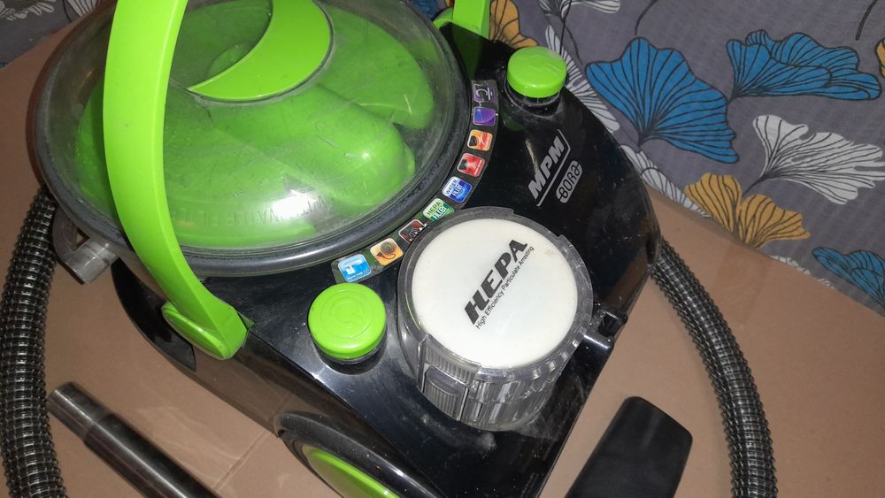 Odkurzacz  MPM wodny Bora 2400w