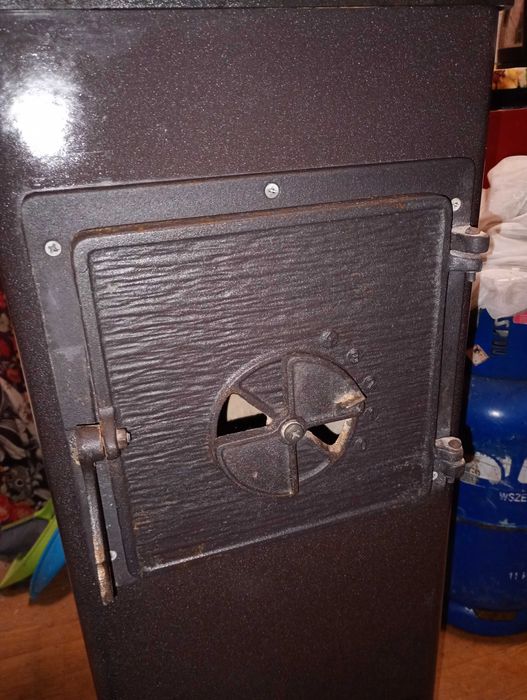 Piec szamot, koza na węgiel.