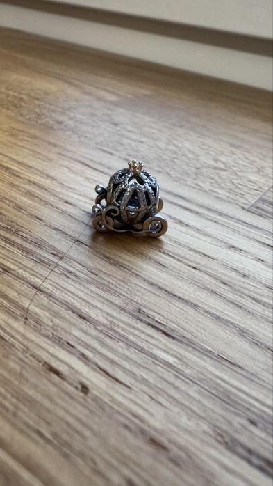 PANDORA Disney - karoca Kopciuszka