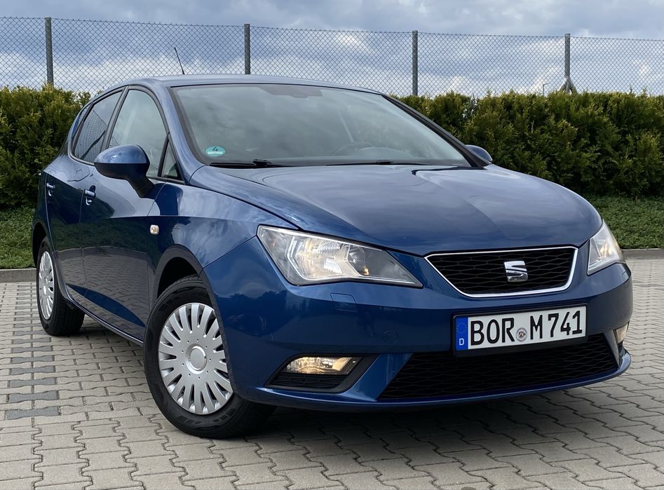 Seat Ibiza lift z 2015 roku, 1.4MPI zwykła benzyna 85KM, 5 drzwi, Klima, grzane fotele, 114tys km. Zadbana od 1WŁ.