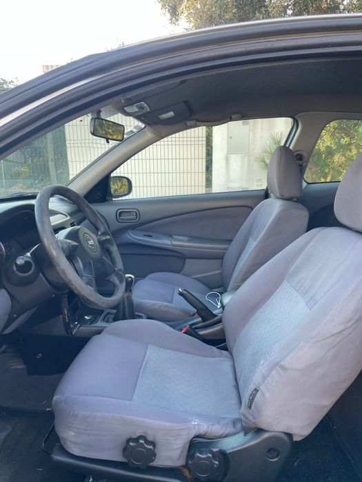 Nissan Almera sport 1.5 dci 2006 (5 lugares)