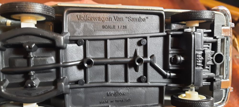 Volkswagen t1 samba maisto escala 1/25