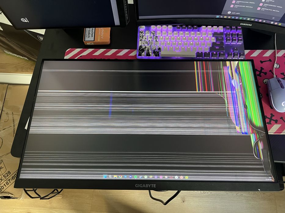 Gigabyte M28U AE 28” 4K 144Hz – uszkodzona matryca, na części