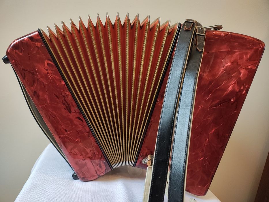 Hohner Concerto 72 basy akordeon klawiszowy