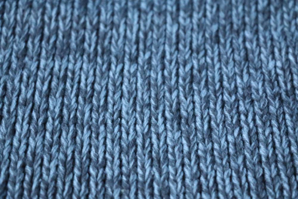 DIVERSE - ciepły sweter golf r. S