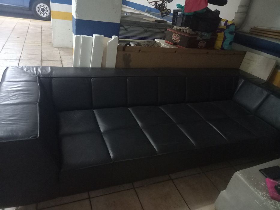 Sofá de luxo em pele BoConcept