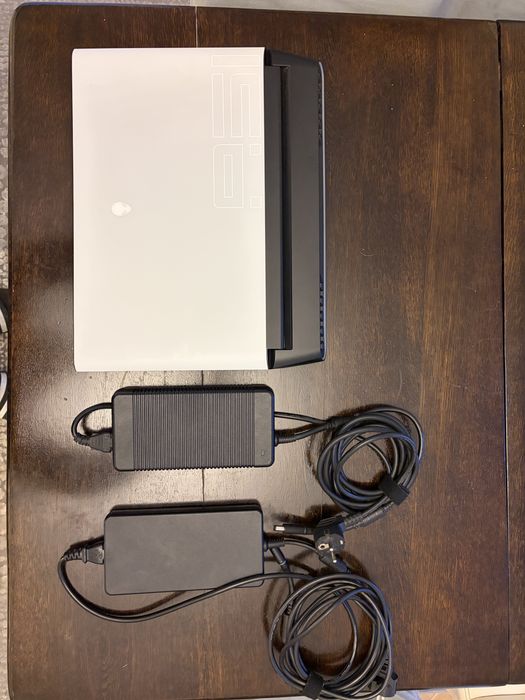 Laptop Alienware 51m-R2 | i9-10900 | Rtx 2080 Super 200W