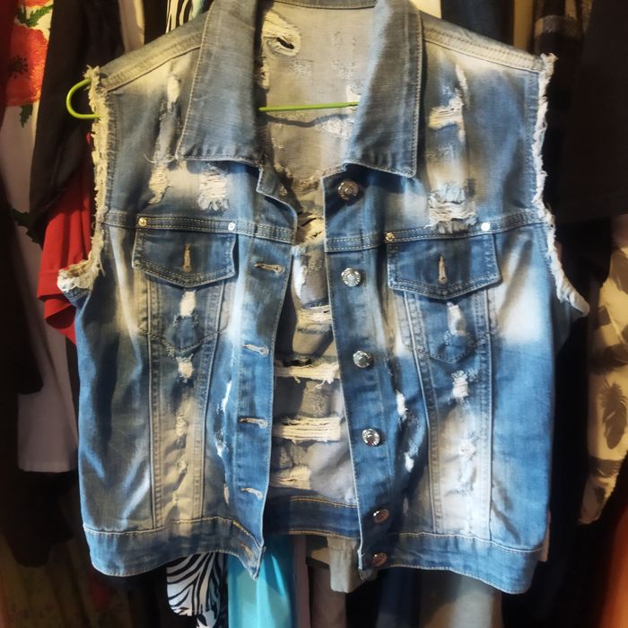 Джинсовая желетка