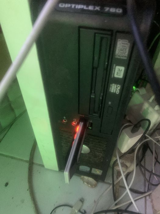 Pc torre dell optillex 760 6 gb memoria