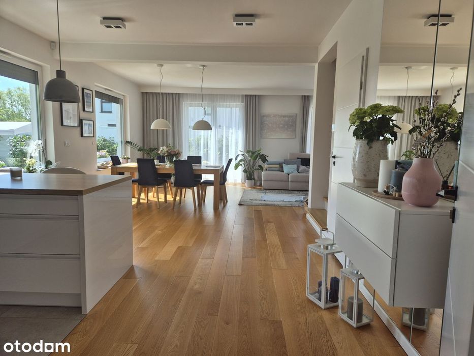 Komfortowy Bliźniak Na Krzekowie – 160 M² Bez Skosów Z Pięknym Ogrodem