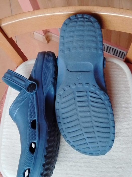 Granatowe lekkie klapki typu Crocs - rozmiar 41-42 / 26 cm - bdb !!
