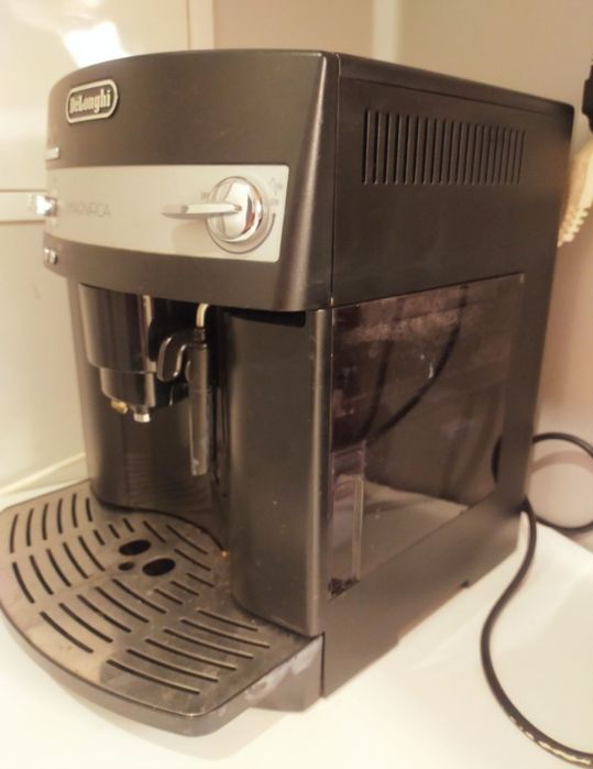 Expres do kawy delonghi magnifica