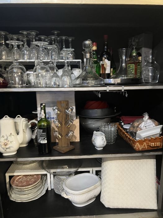 Movel chines prateado