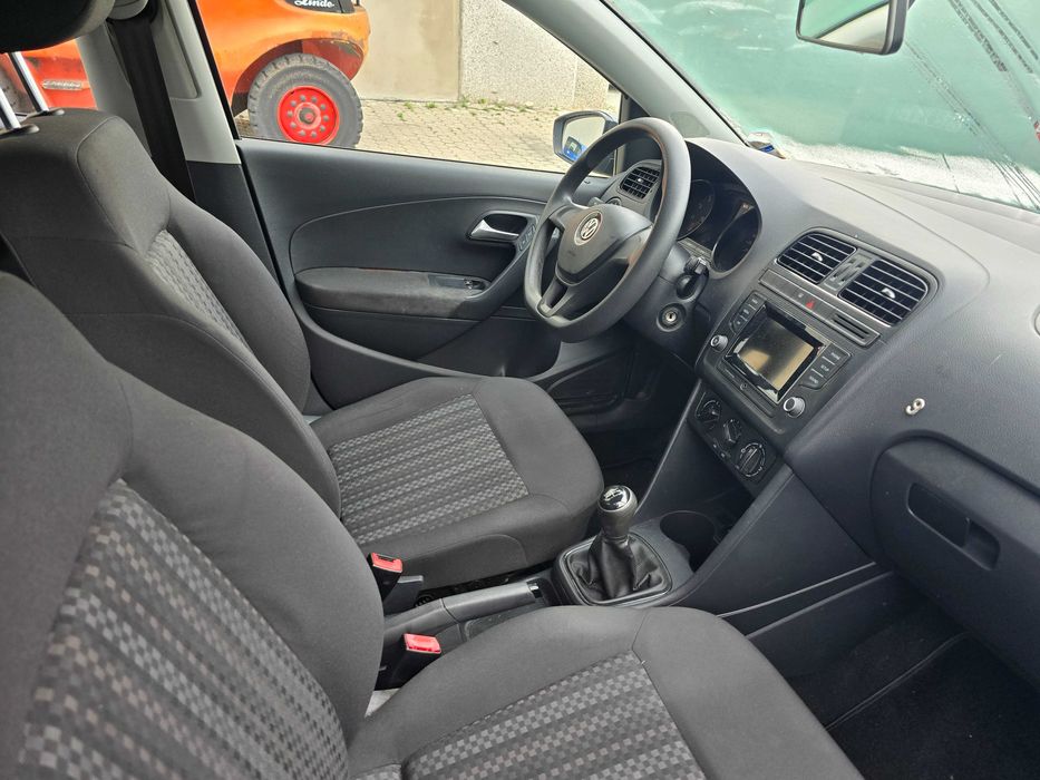 Vw Polo  1.0.benz Posiadam  inne  auta  z  włoch  całe  i uszkodzone