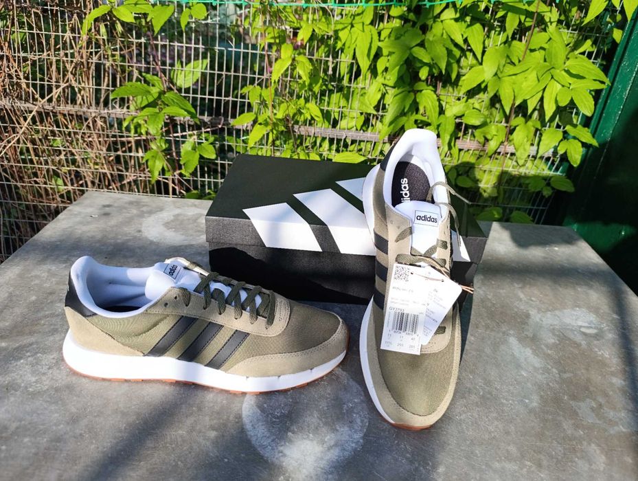 Кросівки Adidas Run 60s Performance р. 46 EU устілка 29,5 см. Original USA
