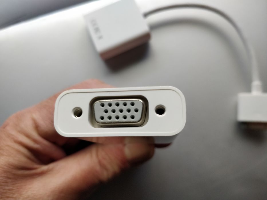 Cabo ipad/iPhone to VGA