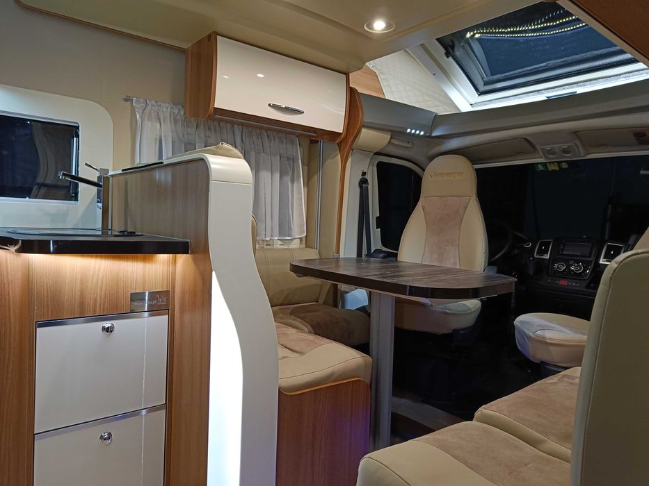 Wynajem kampera kamperów i kamper vana