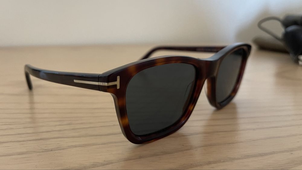 Tom Ford Barron FT1179 – Óculos de Sol Tartaruga