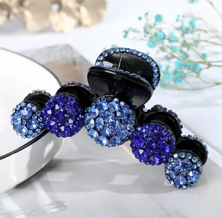 Красиві заколочки зі стразами