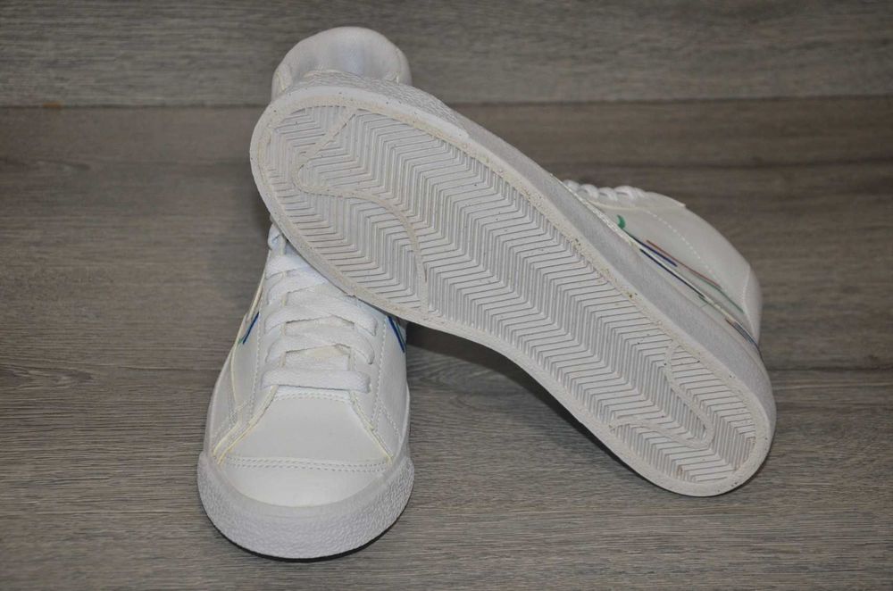 Продам кросівки Фірма NIKE.