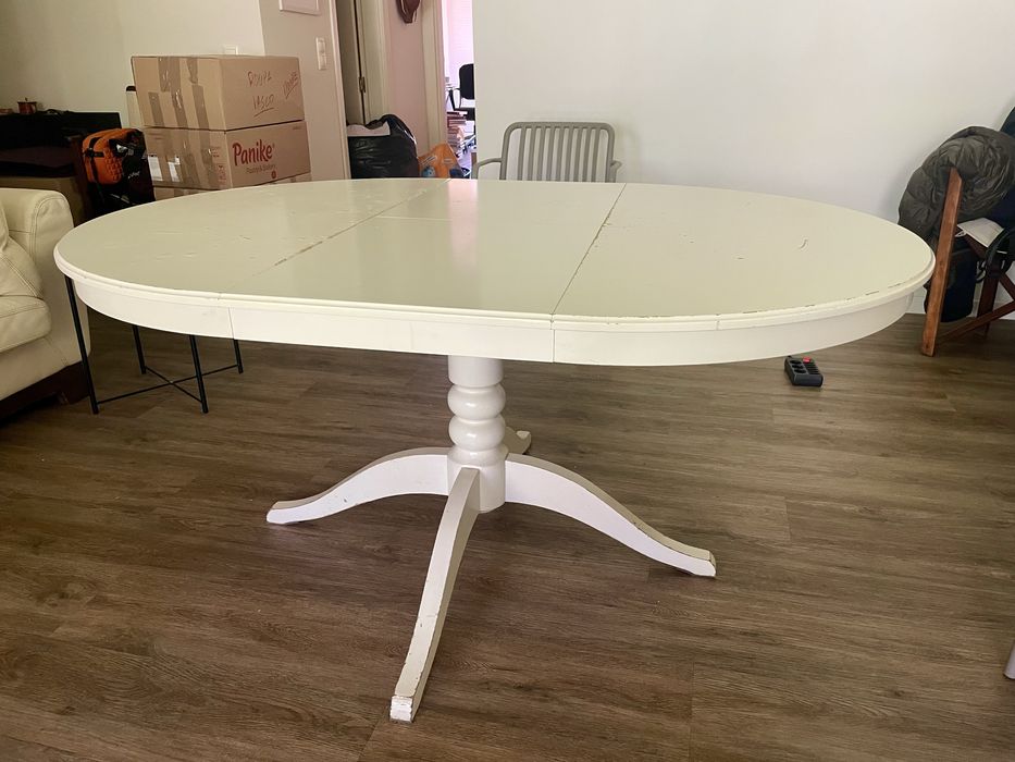 Mesa redonda extensível da IKEA