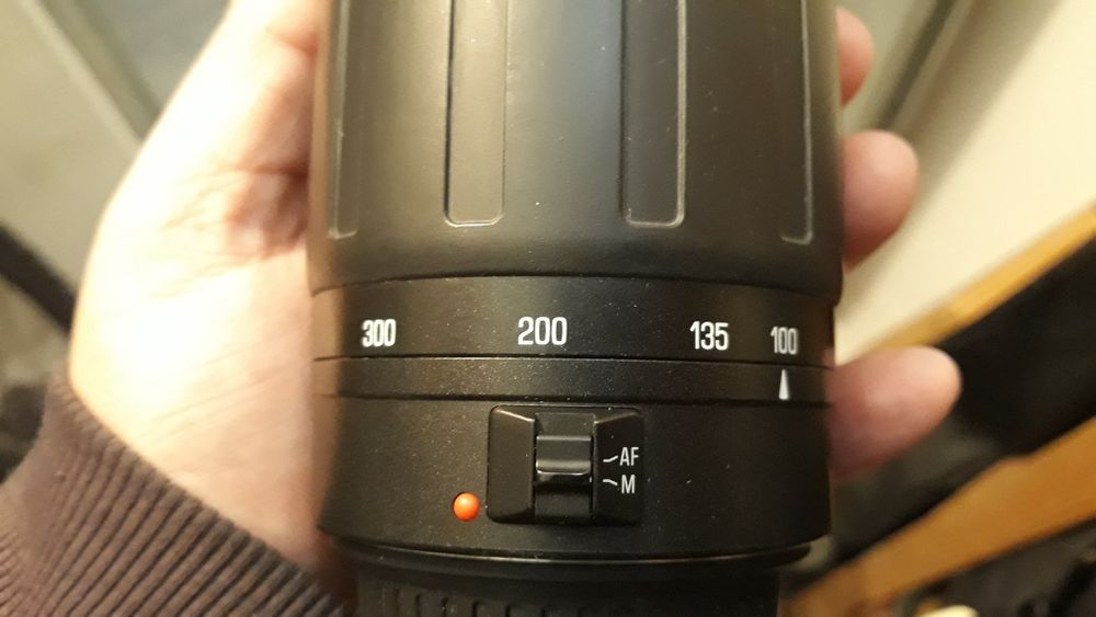 Objectiva Telemacro TAMRON 100-300mm