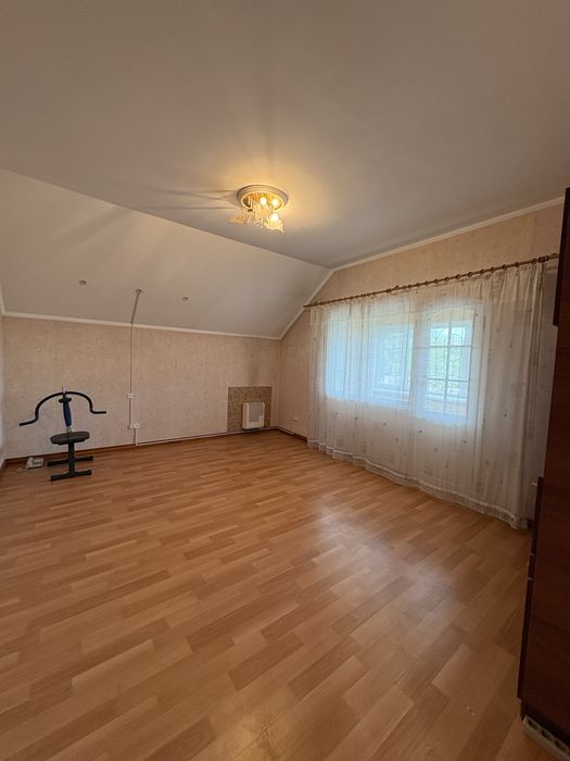Продаж 2-х поверхового будинку в Центрі міста-250кв.м.Вул.Севастопольс
